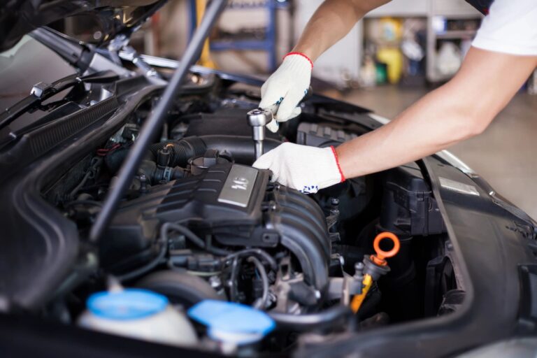 Is Your Car Showing These Warning Signs? Here’s How to Spot and Fix Alternator Problems Before It’s Too Late!